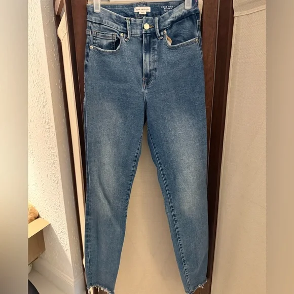 Good American Good Waist Skinny Compression Jeans. Like new. - Picture 2 of 3